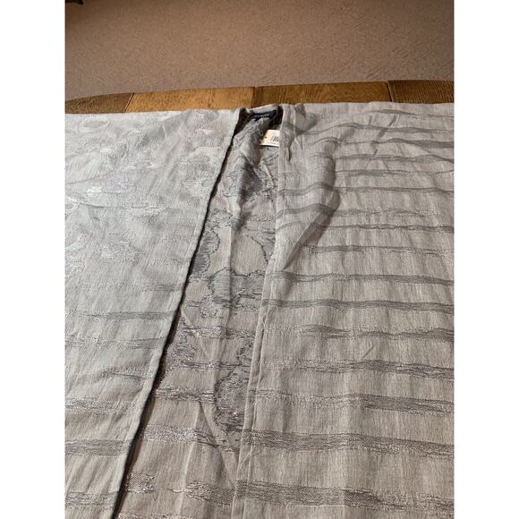 Saachi Animal Print Sparkle Kimono Ruana Handwoven Gray Taupe NWT! Reg $67 - Picture 2 of 8